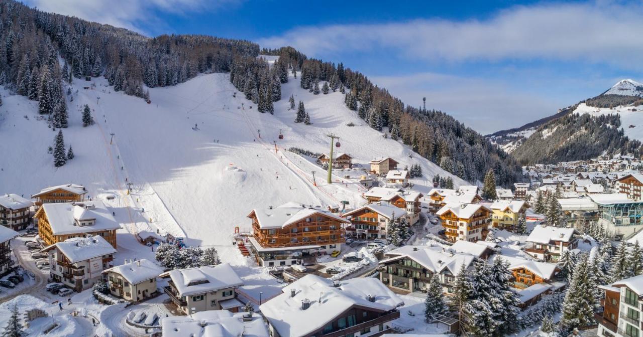 Chalet Elisabeth Dolomites Alpin & Charme Selva di Val Gardena Exterior foto