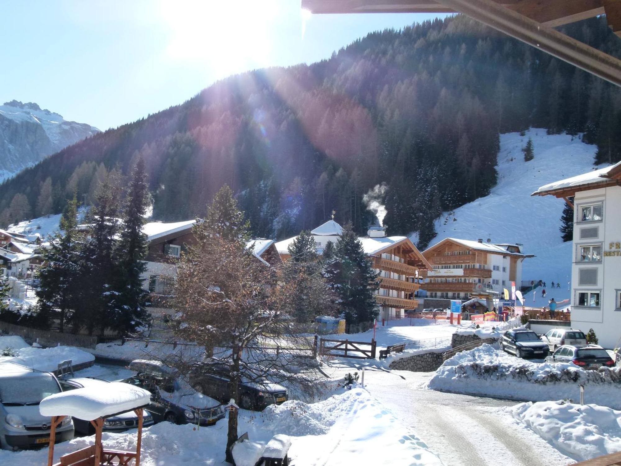 Chalet Elisabeth Dolomites Alpin & Charme Selva di Val Gardena Exterior foto
